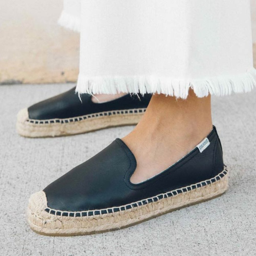 Saludos Leather Platform Smoking Slipper